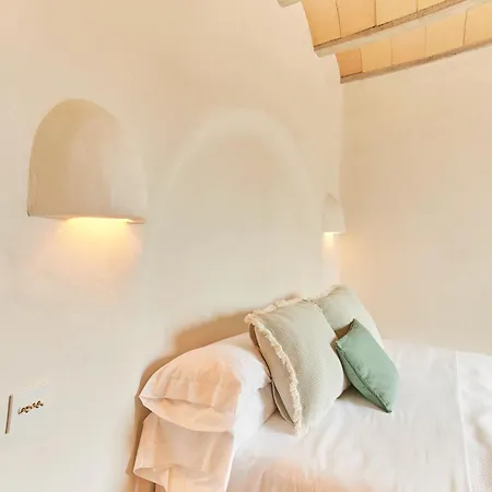 Hotel Equilicua Agua Amarga (Almeria)