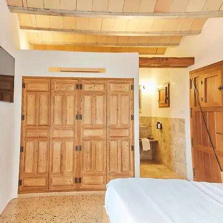Hotel Equilicua *