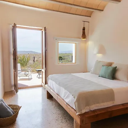 Equilicua Hotel Agua Amarga (Almeria)